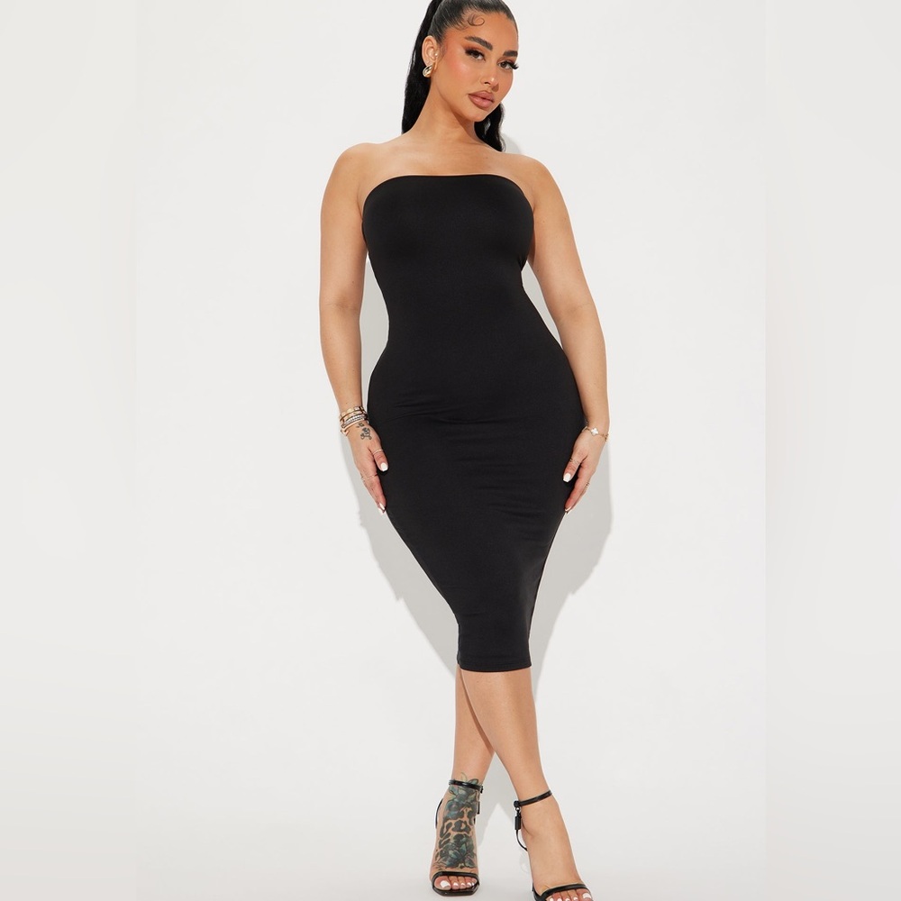 Fashion Nova strapless tube midi dress